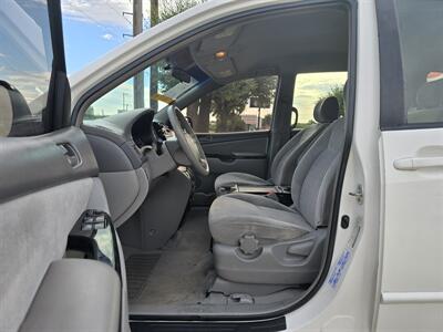 2004 Toyota Sienna CE 7 Passenger   - Photo 14 - Garland, TX 75042