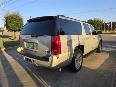 2011 GMC Yukon XL SLT 1500   - Photo 10 - Garland, TX 75042