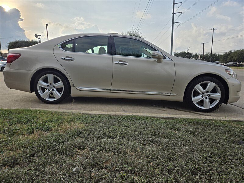 2012 Lexus LS 460 - Photo 10 - Garland, TX 75042