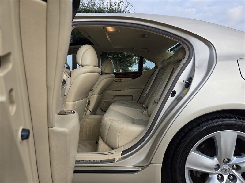 2012 Lexus LS 460 - Photo 17 - Garland, TX 75042