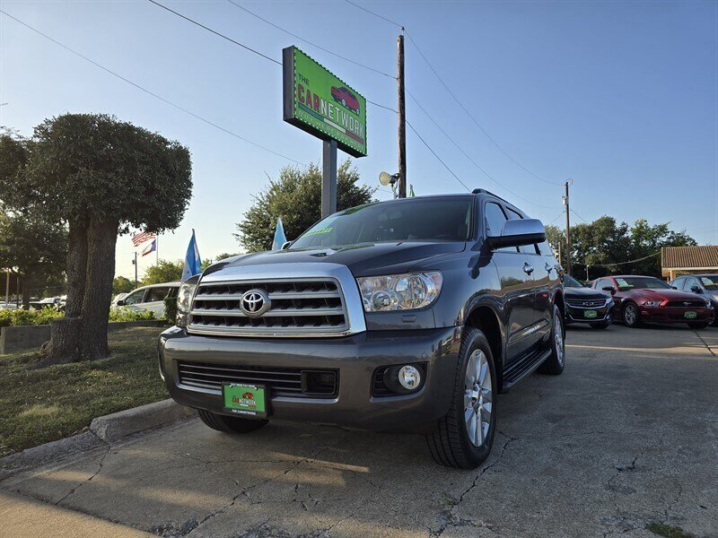 2016 Toyota Sequoia Platinum   - Photo 1 - Garland, TX 75042