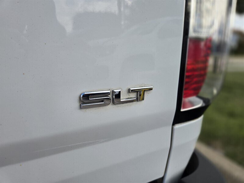 2016 GMC Canyon SLT - Photo 9 - Garland, TX 75042