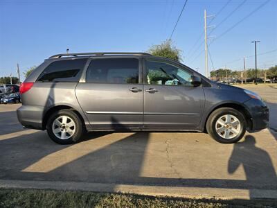 2008 Toyota Sienna LE 7-Passenger   - Photo 9 - Garland, TX 75042