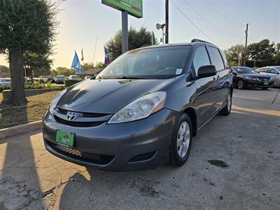 2008 Toyota Sienna LE 7-Passenger   - Photo 2 - Garland, TX 75042