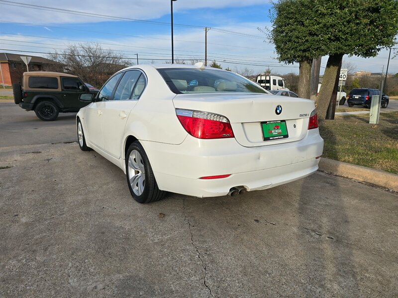 2009 BMW 5 Series 528i - Photo 5 - Garland, TX 75042