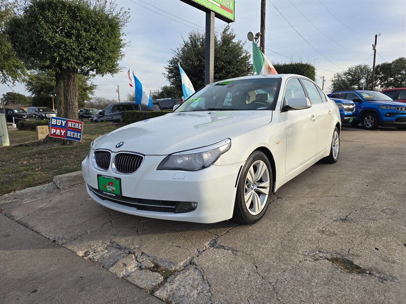 2009 BMW 5 Series 528i - Photo 2 - Garland, TX 75042
