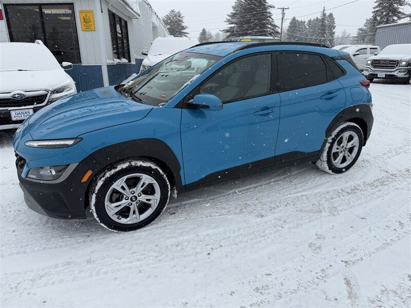 2022 Hyundai KONA SEL  