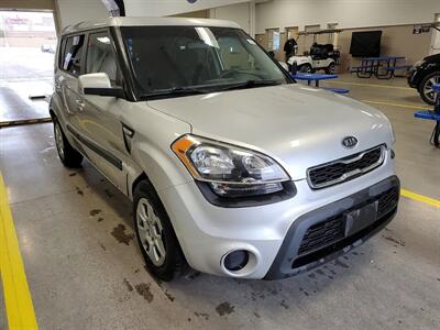 2012 Kia Soul 1.6L   - Photo 1 - Lakewood, CO 80214-5221