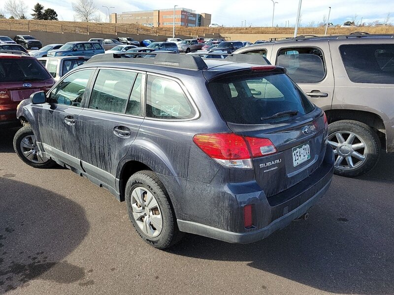 2011 Subaru Outback 2.5i photo