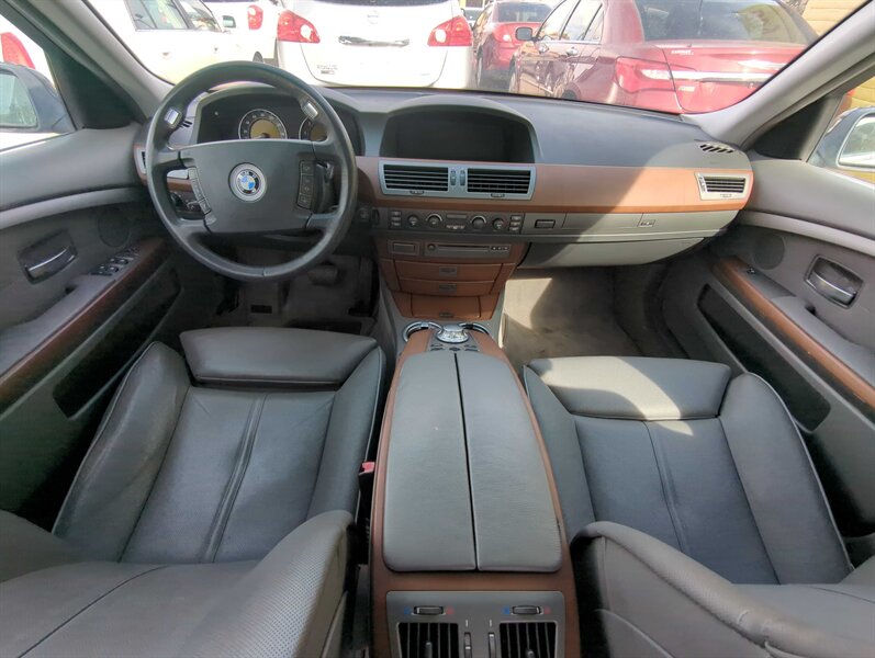2005 BMW 7-Series 745Li photo