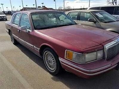 1993 Lincoln Town Car Signature   - Photo 2 - Lakewood, CO 80214-5221