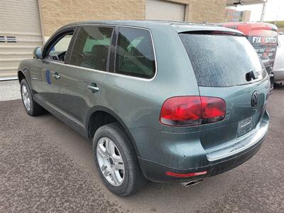 2004 Volkswagen Touareg V8   - Photo 2 - Lakewood, CO 80214-5221