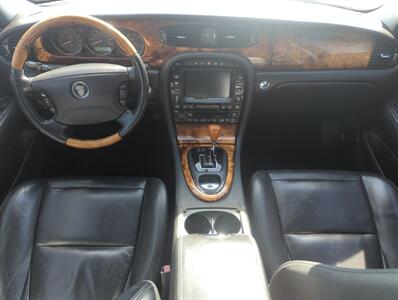 2005 Jaguar XJ8 XJ8 L   - Photo 18 - Lakewood, CO 80214-5221