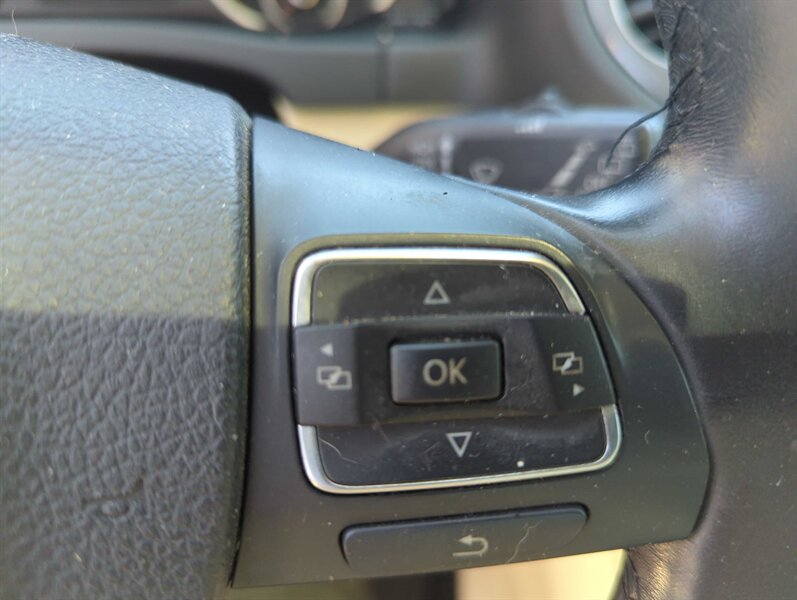 2014 Volkswagen Tiguan S 4Motion photo