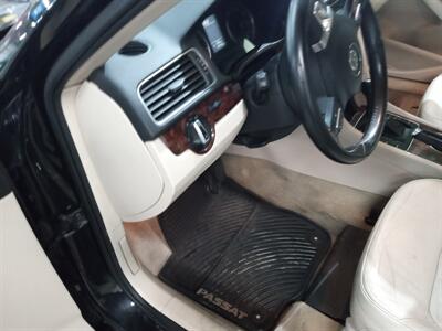 2013 Volkswagen Passat V6 SEL Premium   - Photo 13 - Milwaukee, WI 53223