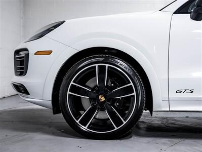 2022 Porsche Cayenne GTS COUPE,AWD,453HP,CHRONO PKG,BOSE,PANORAMIC,NAVI   - Photo 9 - Toronto, ON M3J 2L4