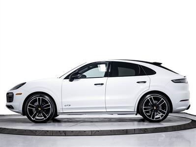 2022 Porsche Cayenne GTS COUPE,AWD,453HP,CHRONO PKG,BOSE,PANORAMIC,NAVI   - Photo 8 - Toronto, ON M3J 2L4