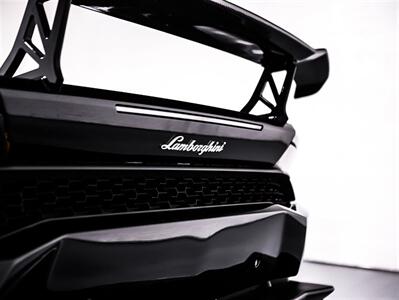 2016 Lamborghini Huracan LP 610-4 Spyder, V10, 602HP, AWD, NOVITEC CARBON   - Photo 21 - Toronto, ON M3J 2L4