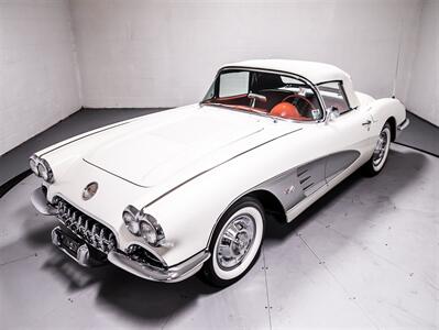 1958 Chevrolet Corvette TWO DOOR CONERTIBLE, FRONT ENGINE, MANUAL, RWD   - Photo 12 - Toronto, ON M3J 2L4