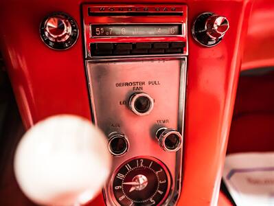 1958 Chevrolet Corvette TWO DOOR CONERTIBLE, FRONT ENGINE, MANUAL, RWD   - Photo 34 - Toronto, ON M3J 2L4