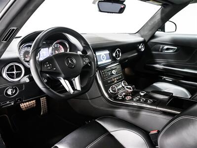 2012 Mercedes-Benz SLS AMG 563HP, V8, CARBON TRIM, NAV, LEATHER PKG   - Photo 19 - Toronto, ON M3J 2L4