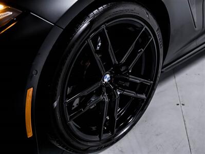 2022 BMW M8 ULTIMATE PKG,V8,617HP,MERINO LEATHER   - Photo 11 - Toronto, ON M3J 2L4