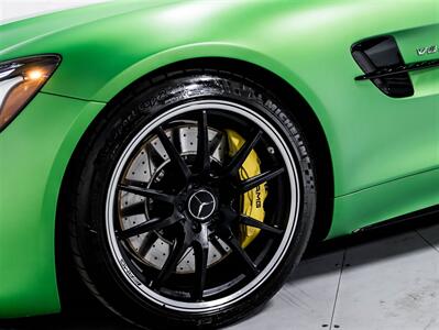 2019 Mercedes-Benz AMG GT R,577HP,NIGHT PKG,CARBON FIBER,TITANIUM EXHAUST   - Photo 23 - Toronto, ON M3J 2L4