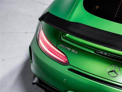 2019 Mercedes-Benz AMG GT R,577HP,NIGHT PKG,CARBON FIBER,TITANIUM EXHAUST   - Photo 18 - Toronto, ON M3J 2L4