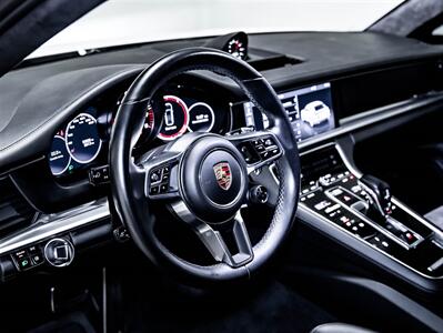 2019 Porsche Panamera GTS SPORT TURISMO, 453HP, CHRONO PKG, PADDLE SHIFT   - Photo 18 - Toronto, ON M3J 2L4