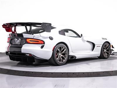 2016 Dodge Viper ACR, V10, 645HP, MANUAL, EXTREME AERO PACK, NAV, B   - Photo 5 - Toronto, ON M3J 2L4