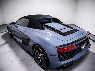 2021 Audi R8 V10 Performance Spyder, 602HP, AWD, CARBON CERAMIC   - Photo 13 - Toronto, ON M3J 2L4