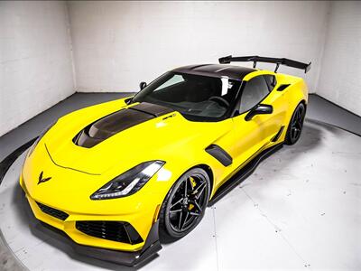 2019 Chevrolet Corvette ZR1, 755HP, MANUAL, ZTK TRACK PERFORM PKG, CARBON   - Photo 12 - Toronto, ON M3J 2L4