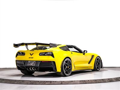 2019 Chevrolet Corvette ZR1, 755HP, MANUAL, ZTK TRACK PERFORM PKG, CARBON   - Photo 5 - Toronto, ON M3J 2L4