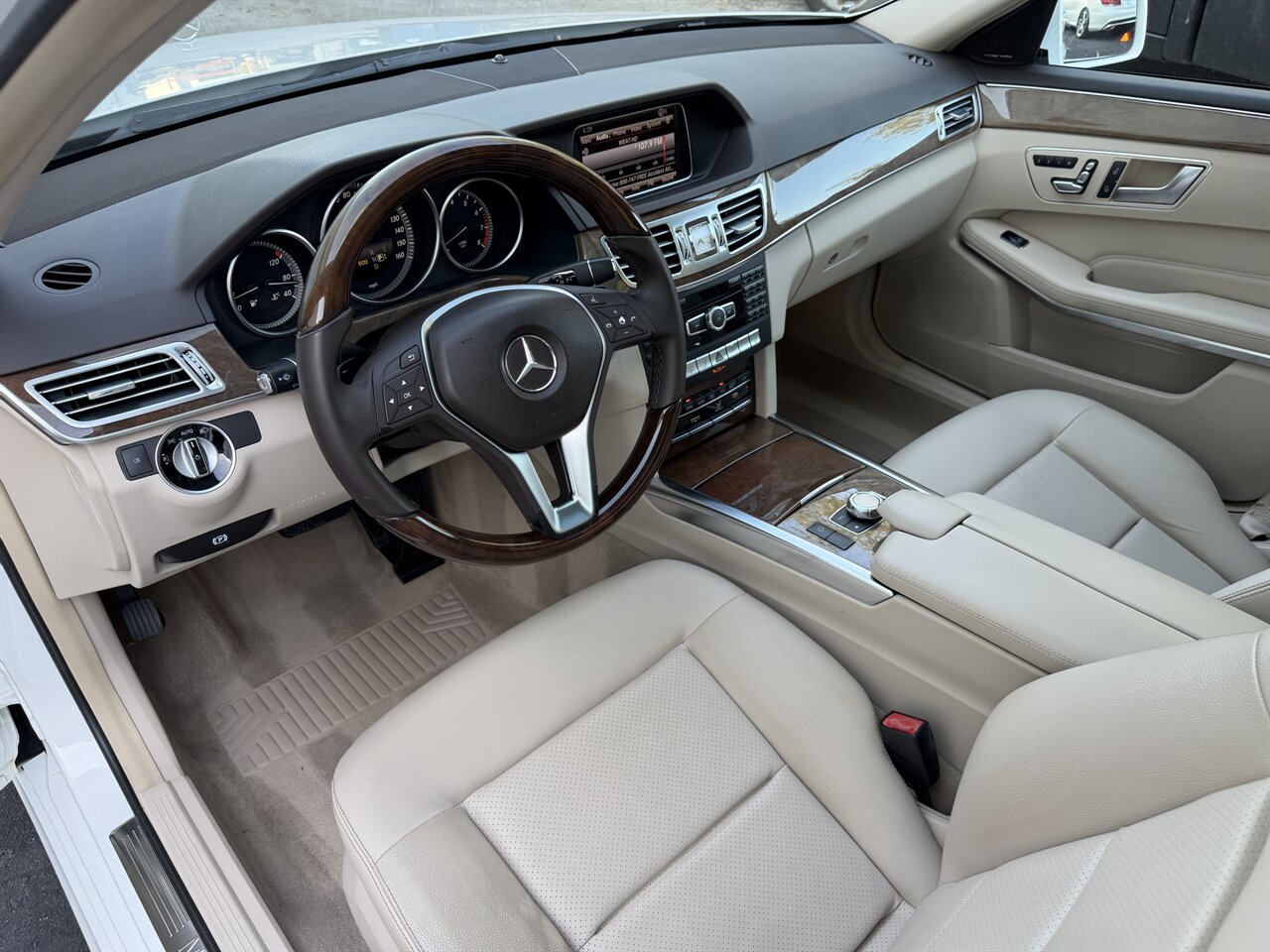 2014 Mercedes-Benz E 350 Sport   - Photo 25 - West Palm Beach, FL 33409