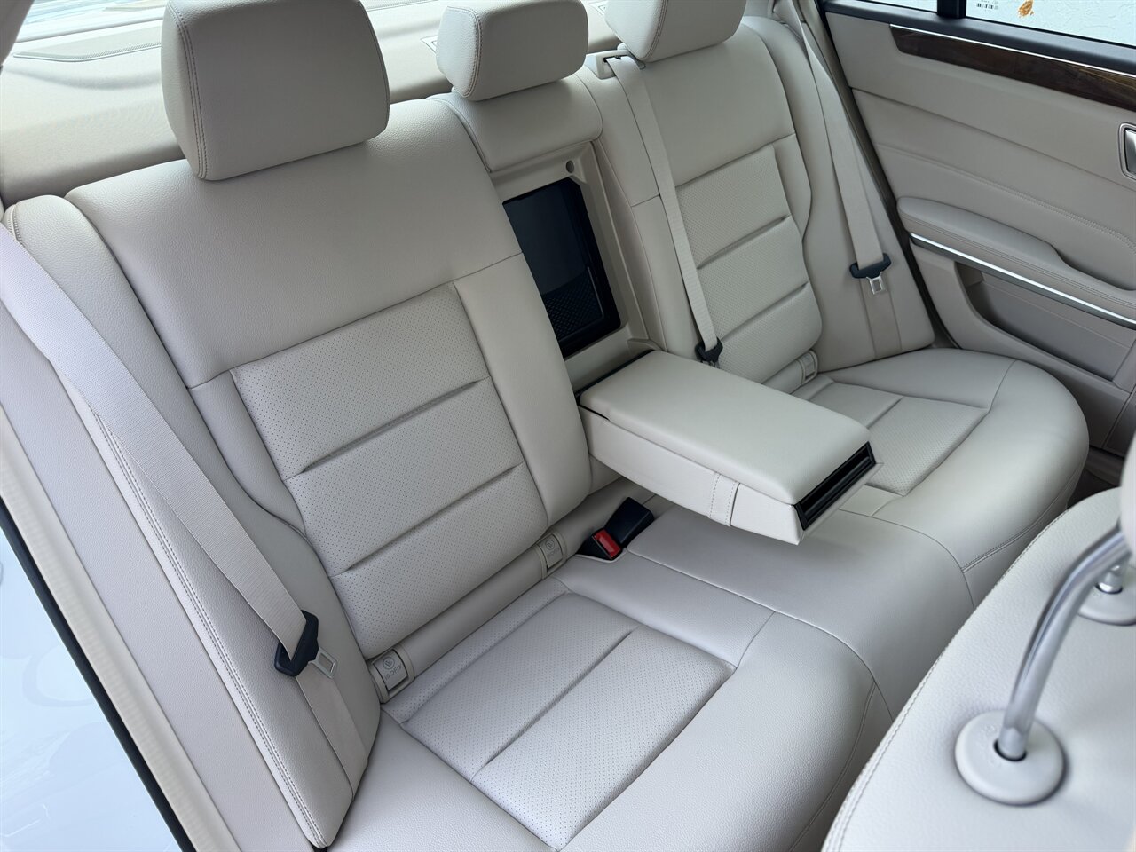 2014 Mercedes-Benz E 350 Sport   - Photo 36 - West Palm Beach, FL 33409