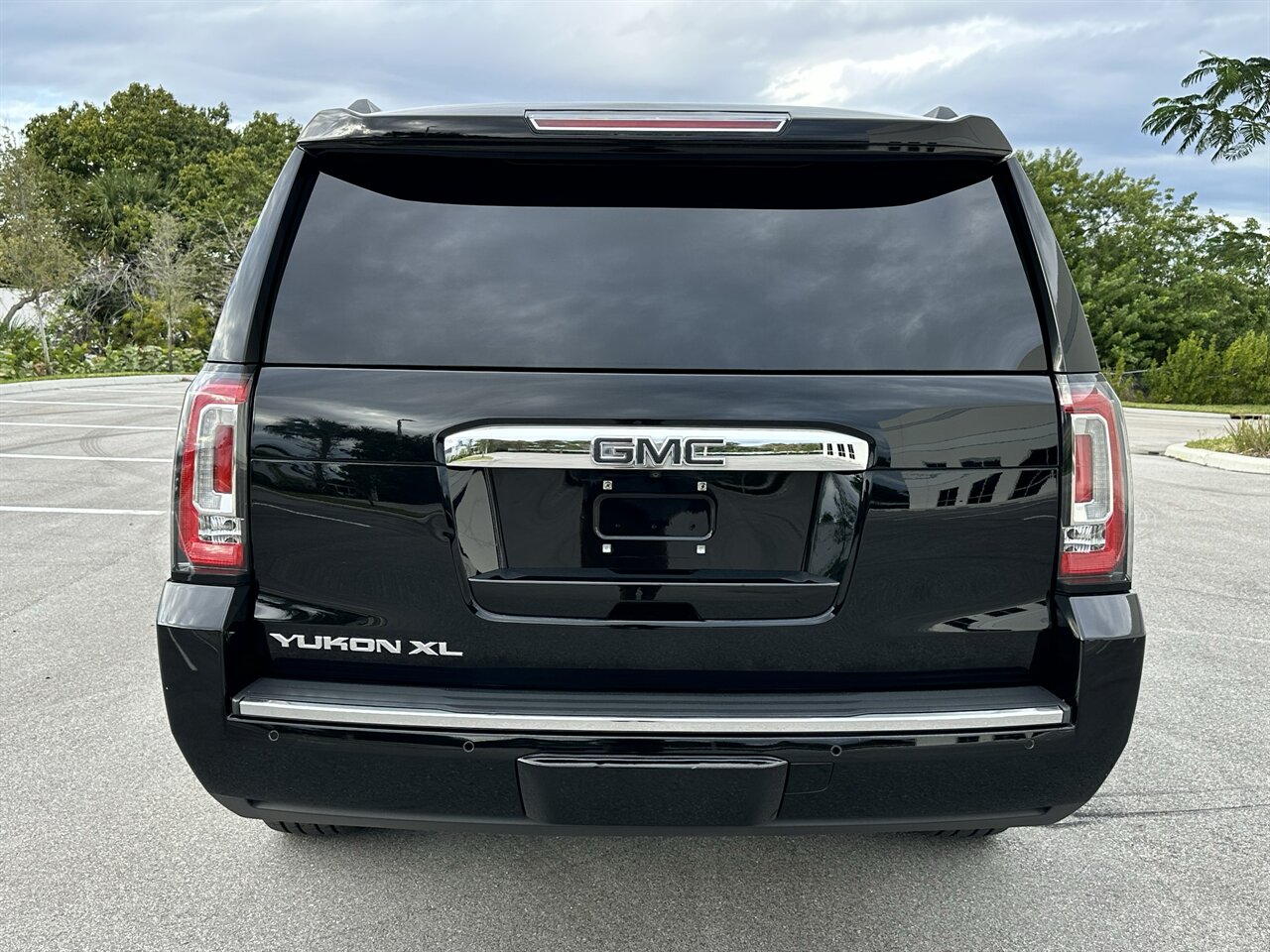 2019 GMC Yukon XL Denali   - Photo 35 - West Palm Beach, FL 33409