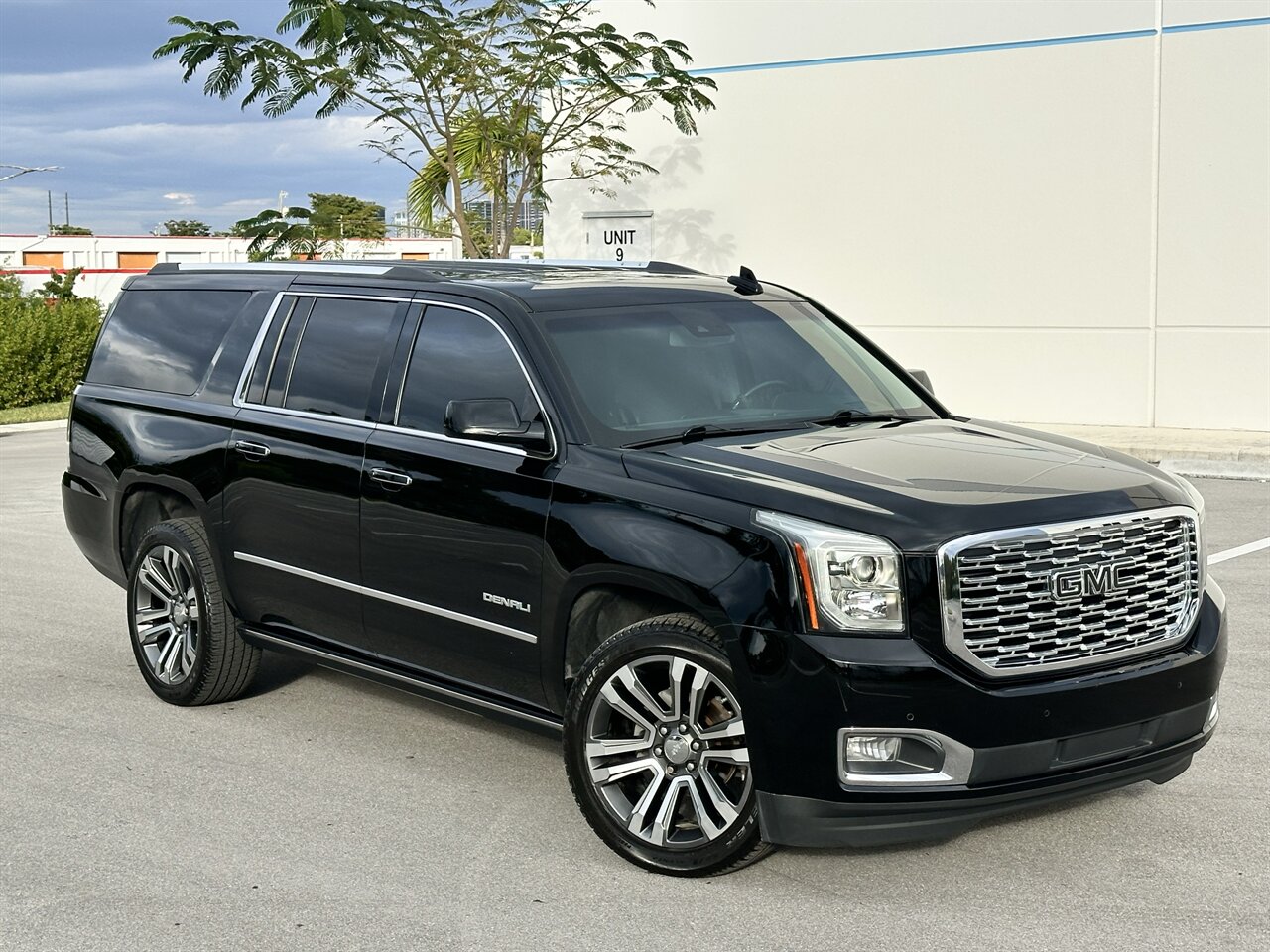 2019 GMC Yukon XL Denali   - Photo 3 - West Palm Beach, FL 33409