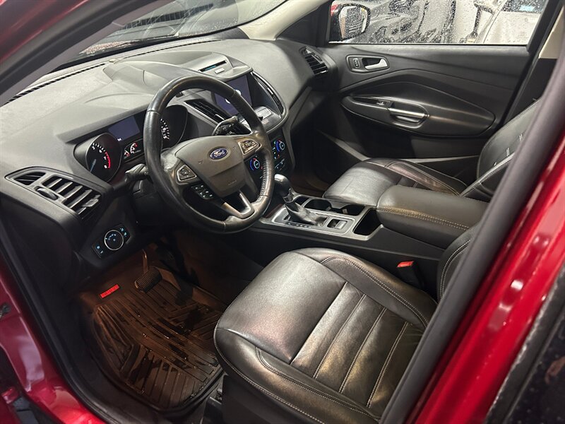 2017 Ford Escape SE AWD - Photo 4 - Hillsboro, OR 97124