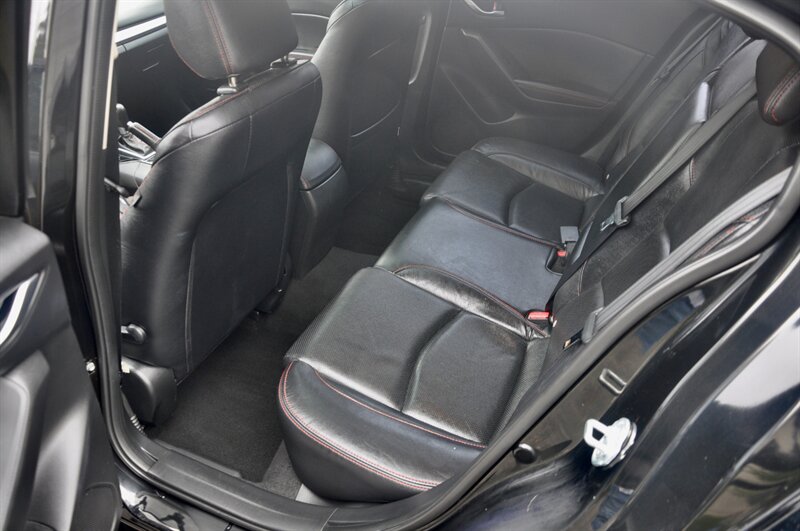 2014 Mazda MAZDA3 s Grand Touring - Photo 16 - Hillsboro, OR 97124