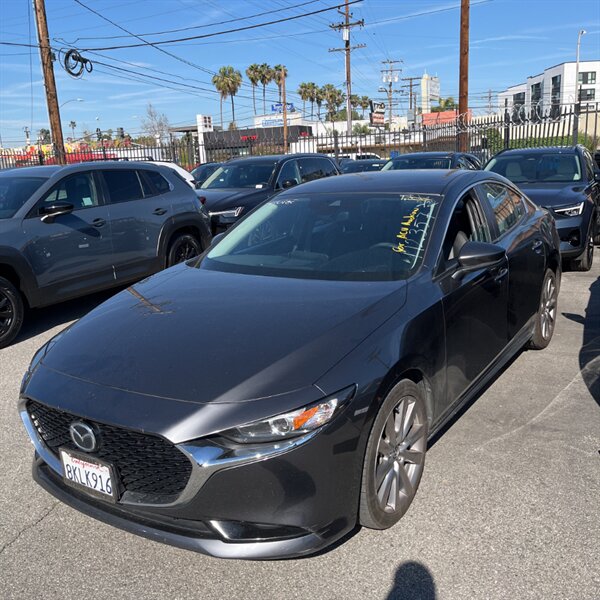 2019 Mazda MAZDA3 Preferred   - Photo 1 - Hillsboro, OR 97124