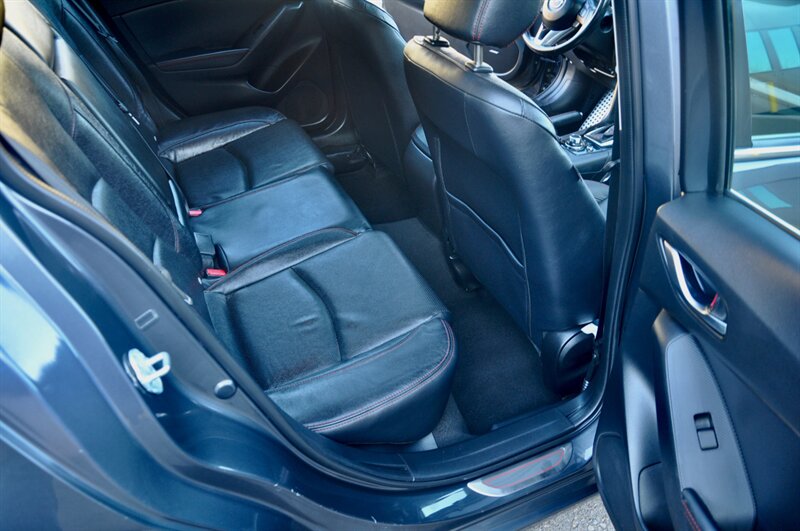 2014 Mazda MAZDA3 s Grand Touring - Photo 19 - Hillsboro, OR 97124