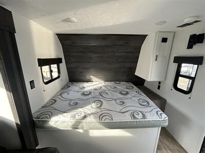 2021 Keystone Hideout 186SS - Photo 10 - Oregon City, OR 97045