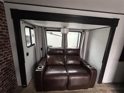 2018 Jayco Jay Flight 242BHSW   - Photo 6 - Oregon City, OR 97045