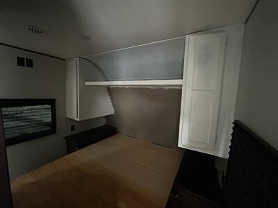 2018 Jayco Jay Flight 242BHSW   - Photo 10 - Oregon City, OR 97045