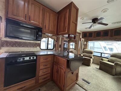 2011 Keystone Montana 3150RL - Photo 10 - Oregon City, OR 97045