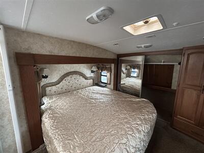 2011 Keystone Montana 3150RL - Photo 13 - Oregon City, OR 97045