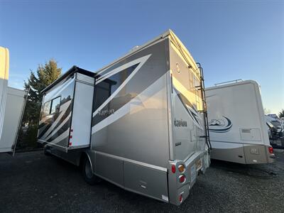 2015 Winnebago Navion 24J   - Photo 3 - Oregon City, OR 97045