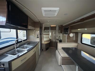 2015 Winnebago Navion 24J   - Photo 7 - Oregon City, OR 97045