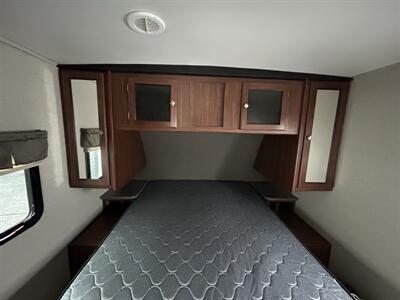 2017 Heartland Wilderness 2750RL   - Photo 10 - Oregon City, OR 97045