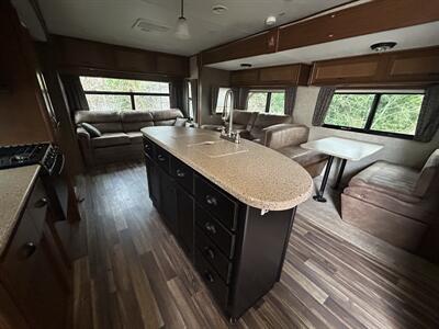 2016 Highland Ridge RV Open Range Light 272RLS - Photo 12 - Oregon City, OR 97045